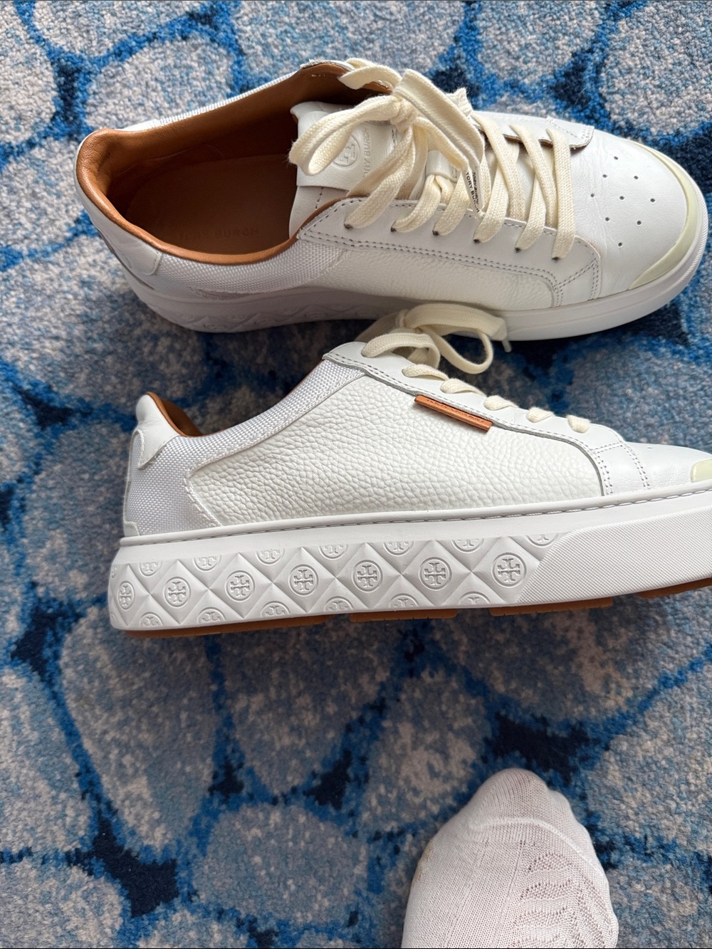 Tory Burch White Leather Platform Sneakers with Tan Lining $200 size 9